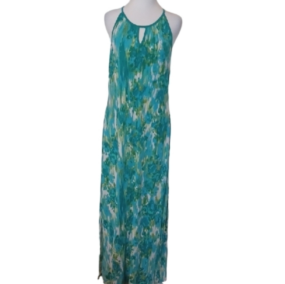 -- Green and White Sleeveless Maxi Dress With Slits On The Bith Sides